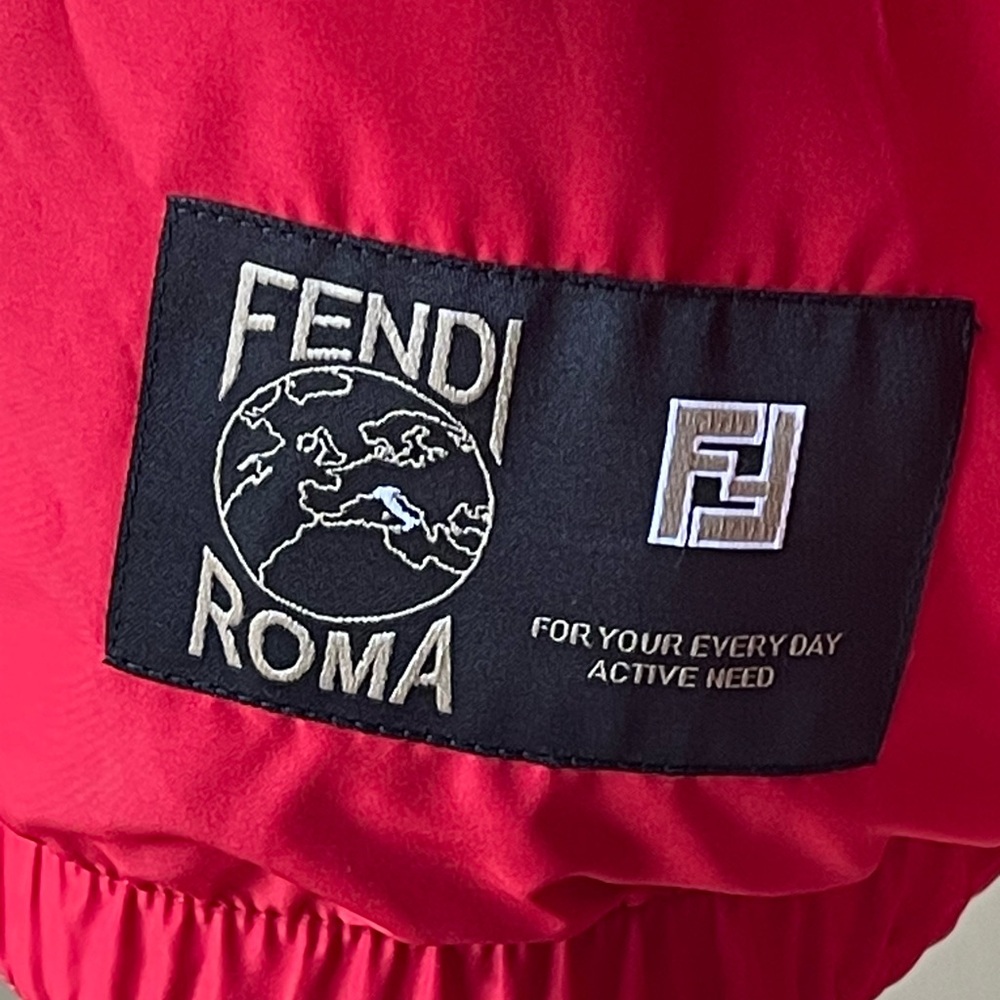 NWT MENS FENDI x KWAY LIMITED EDITION ITALY PERFORATED RED REVERSIBLE JACKET MED - Picture 11 of 15